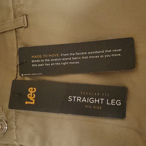 🆕️🎈Lee Relaxed Fit Straight Leg Midrise Women's Pants Size 18 Short - Picture 9 of 11